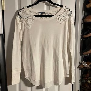 White/cream American Eagle shirt